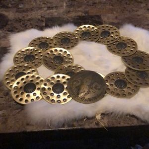 43 inch 15 round Gold belt. Brass closure w/hook